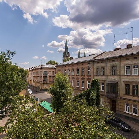 1 Квартира Возле Ж/Д Вокзала, 15 Минут От Центра Lviv Exteriör bild